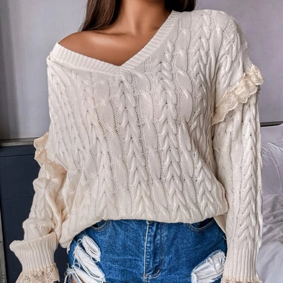 Beautiful woman knit 🧶 lace trim drop shoulder sweater material acrylic - Picture 3 of 7